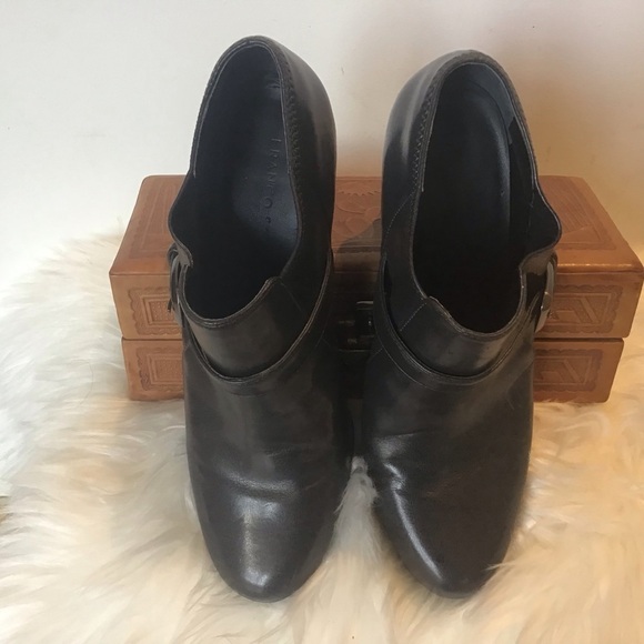 FRANCO Sarto "Ritzy" Gun Metal Gray/Black Pull On Heel Ankle Booties Size 8 - Picture 2 of 10